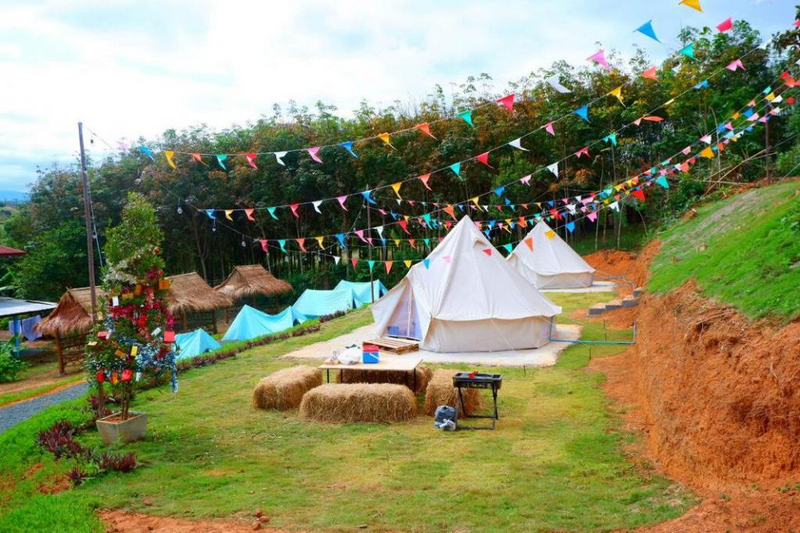 When is a good time to camp？